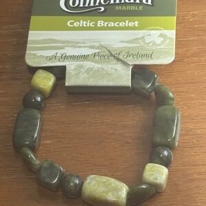 Celtic Bracelet - Green and Cream